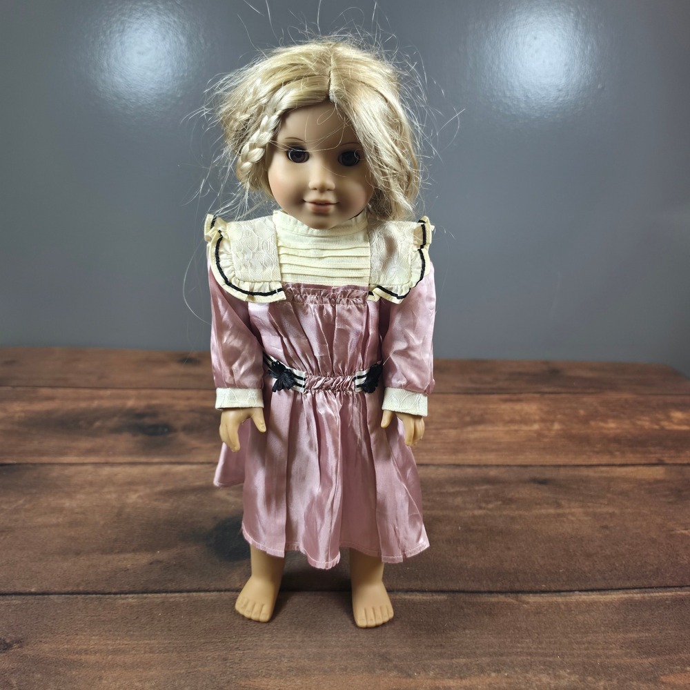 Retired American Girl Doll Elizabeth Cole - 18" Historic